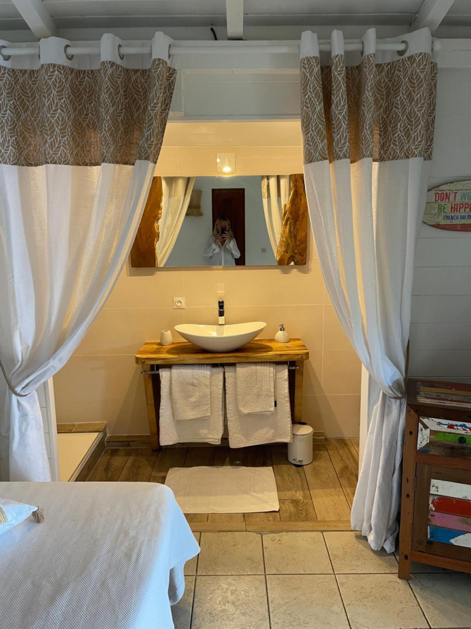 Villa Pelican Lodge ديساي المظهر الخارجي الصورة